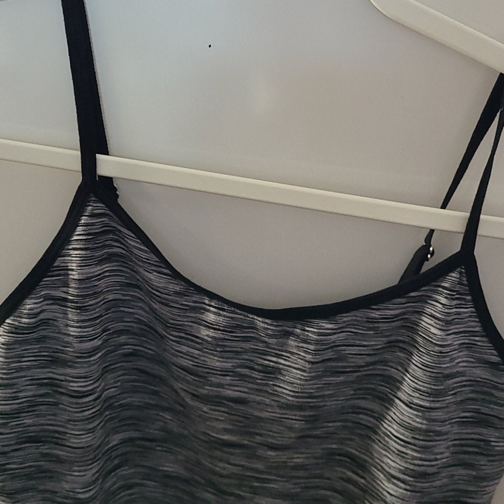 Spaghetti strap tee - Picture 2 of 3